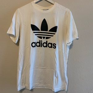 Adidas originals t-shirt size L